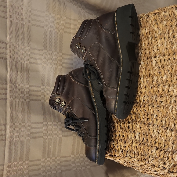 Dr. Martens 9352 Vintage Boots Made in England - Picture 4 of 10